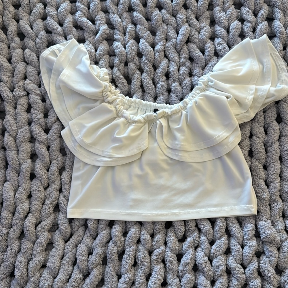 Ruffled crop top